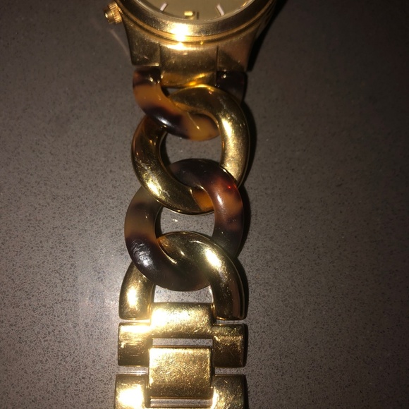 Tortoise shell/ gold links Michael Kors watch main image 5